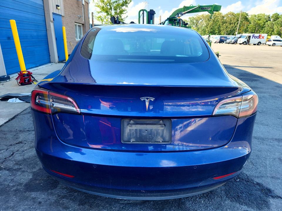 2022 Tesla Model 3 მანქანა იყიდება აუქციონზე, vin: 5YJ3E1EA3NF370793, აუქციონის ნომერი: 63899696