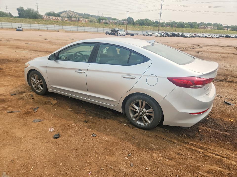 2017 Hyundai Elantra მანქანა იყიდება აუქციონზე, vin: 5NPD84LF1HH001688, აუქციონის ნომერი: 62615266