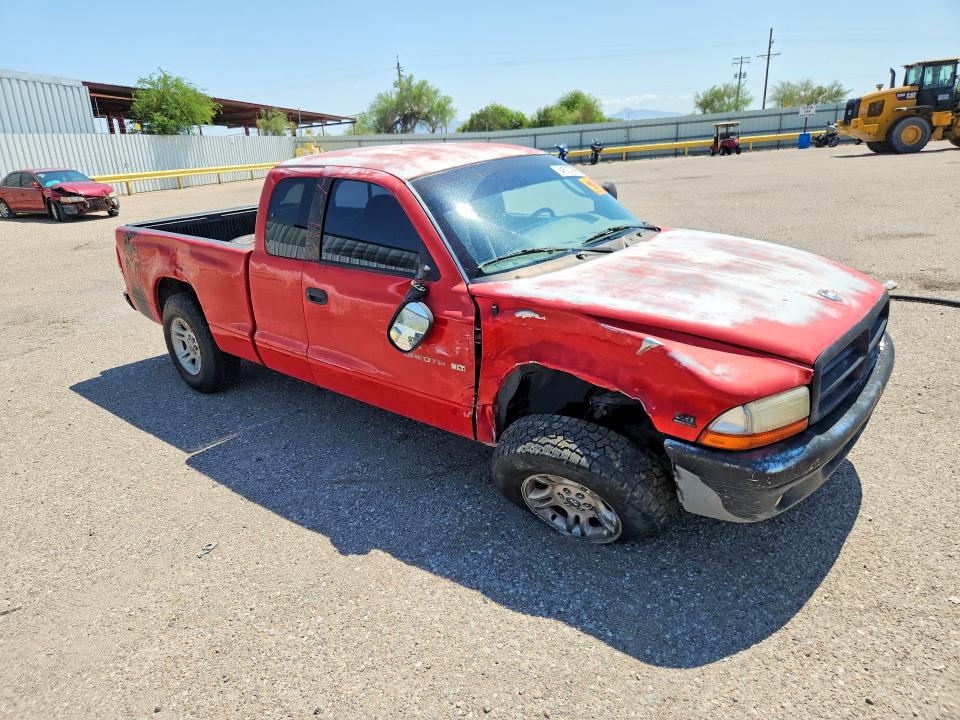 64517986 :رقم المزاد ، 1B7GL22X6YS667408 vin ، 2000 Dodge Dakota مزاد بيع