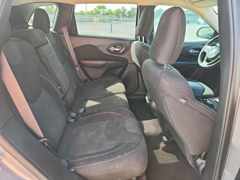 Продаж на аукціоні авто 2016 Jeep Cherokee, vin: 1C4PJLCB4GW160352, номер лоту: 64683596
