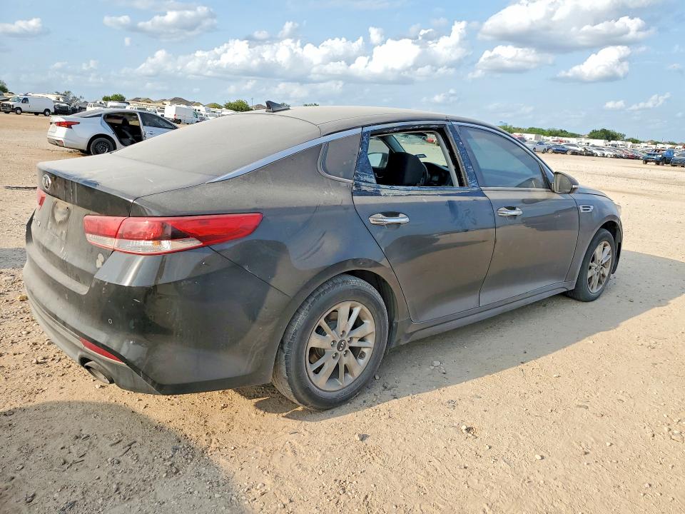 Продаж на аукціоні авто 2018 Kia Optima, vin: 5XXGT4L34JG215495, номер лоту: 63854666