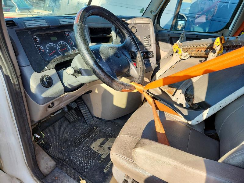 Продаж на аукціоні авто 2012 Freightliner Cascadia 125, vin: 1FUJGLBG7CLBR7775, номер лоту: 63388966