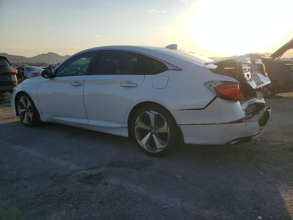 Aukcja sprzedaży 2018 Honda Accord, vin: 1HGCV2F9XJA053074, numer aukcji: 61791696