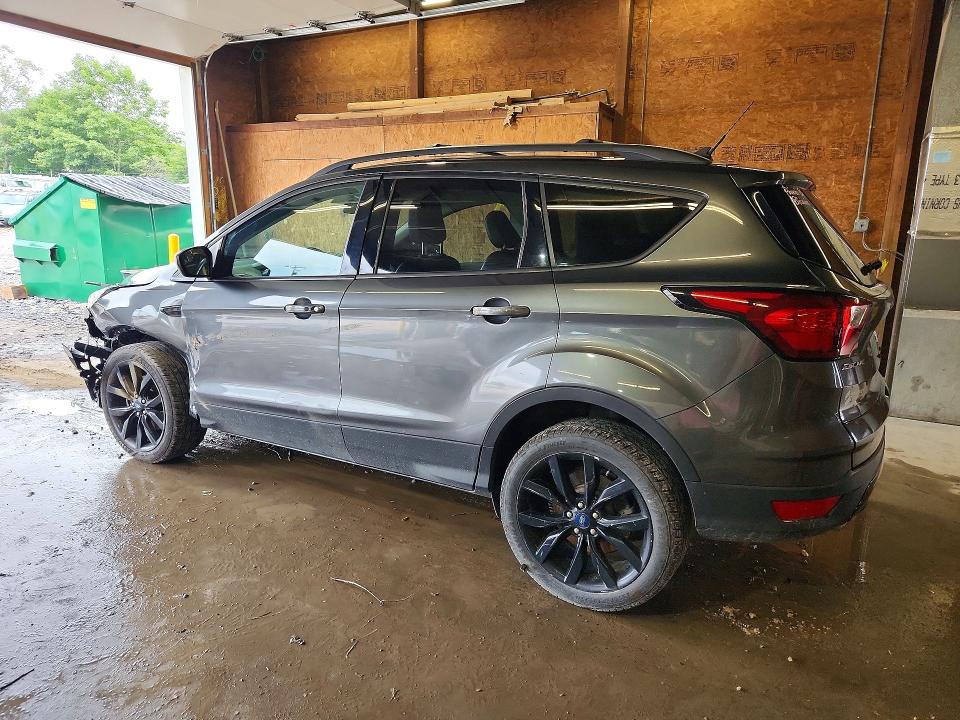 Продажа на аукционе авто 2019 Ford Escape, vin: 1FMCU9GD6KUA84704, номер лота: 63119216