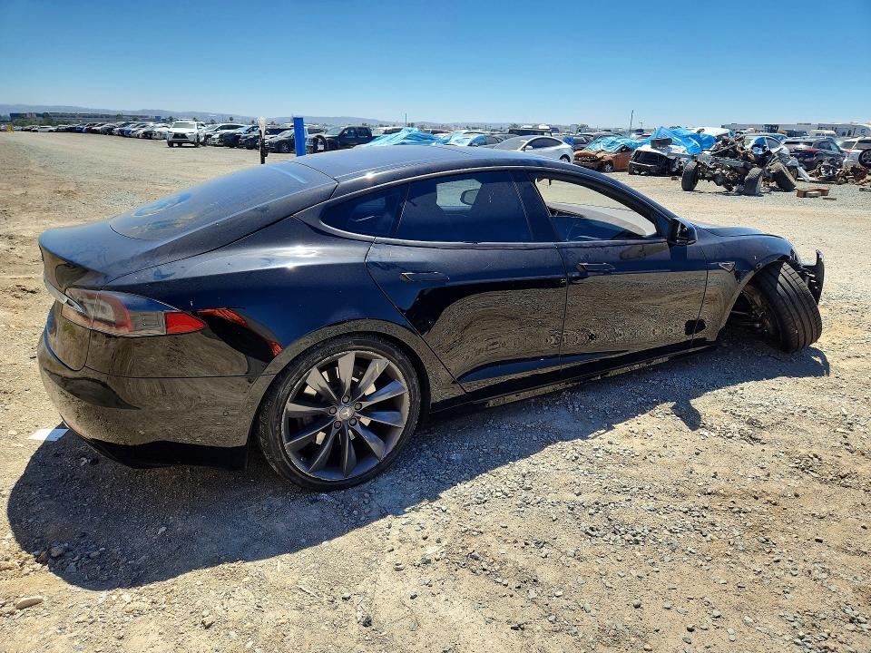 Продаж на аукціоні авто 2016 Tesla Model S, vin: 5YJSA1E19GF151802, номер лоту: 65547346