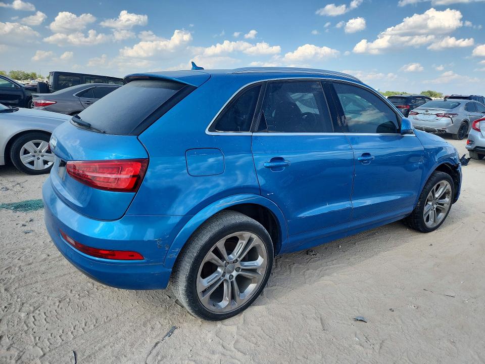 2016 Audi Q3 მანქანა იყიდება აუქციონზე, vin: WA1BFCFS6GR008962, აუქციონის ნომერი: 63163486