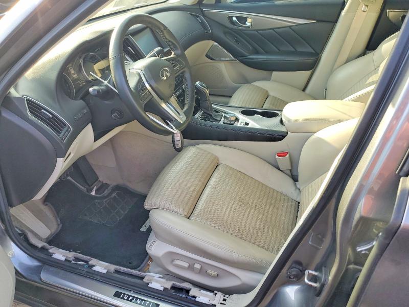 61528986 :رقم المزاد ، JN1EV7APXJM355394 vin ، 2018 Infiniti Q50 مزاد بيع