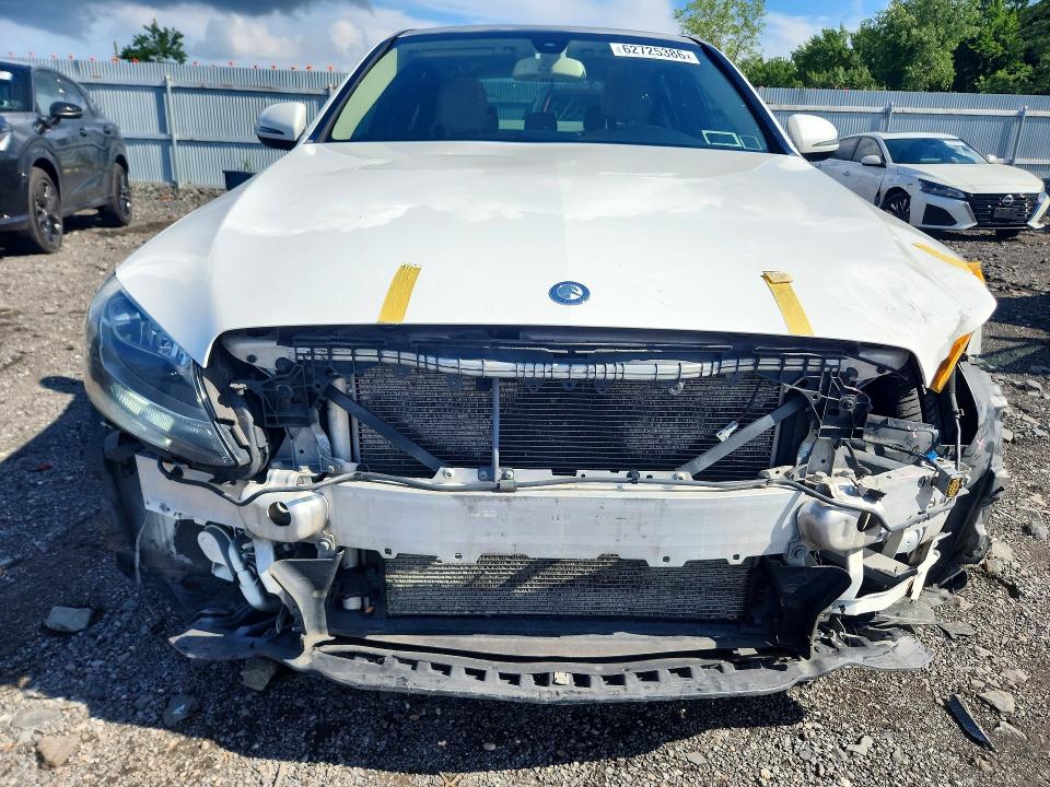 2017 Mercedes-benz C მანქანა იყიდება აუქციონზე, vin: WDDWF4KB2HR285473, აუქციონის ნომერი: 62725386