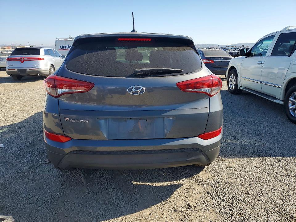 65055406 :رقم المزاد ، KM8J23A45HU438692 vin ، 2017 Hyundai Tucson مزاد بيع