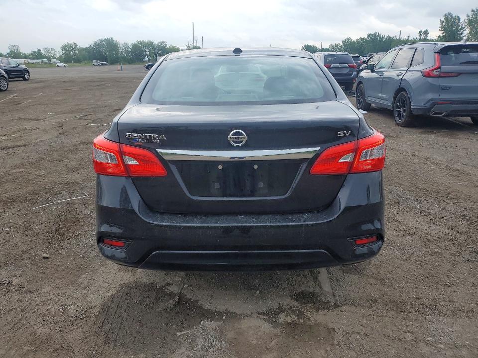 65476016 :رقم المزاد ، 3N1AB7AP5JY311906 vin ، 2018 Nissan Sentra مزاد بيع