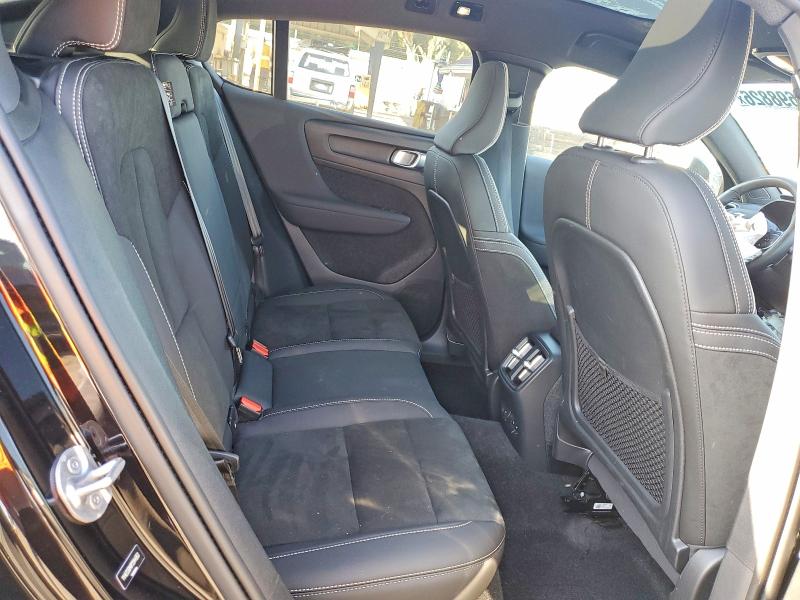 63698826 :رقم المزاد ، YV4ED3GM0P2044953 vin ، 2023 Volvo C40 مزاد بيع