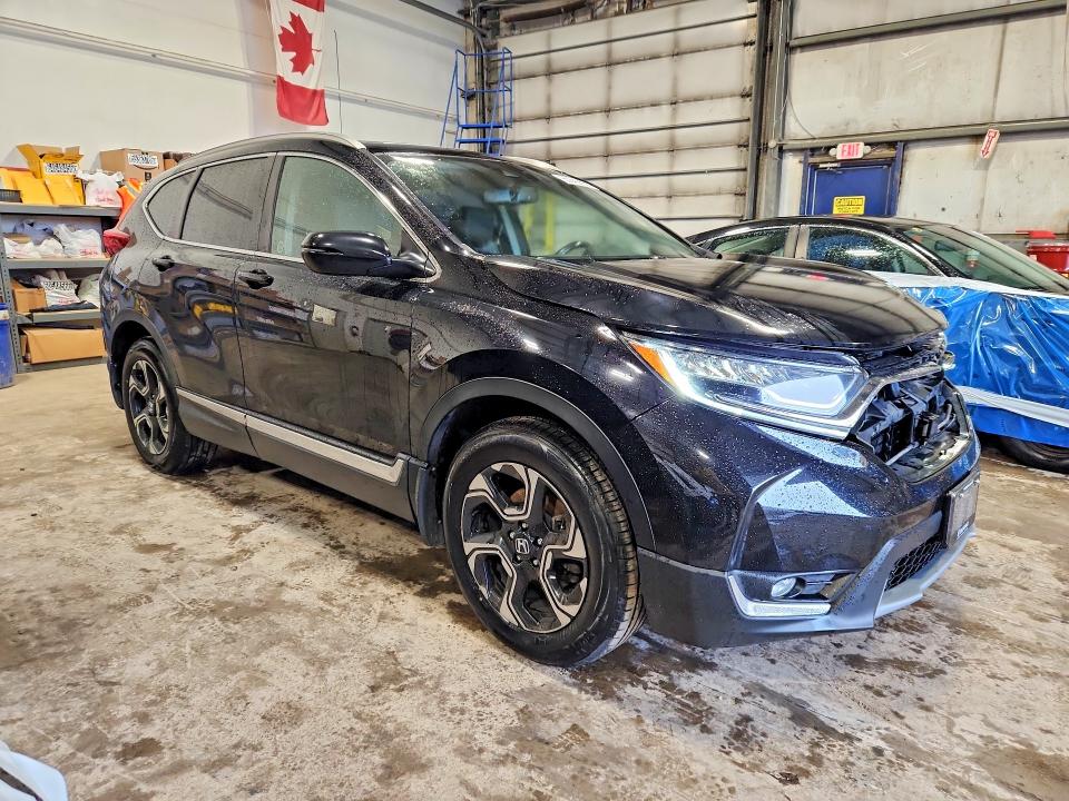 65043996 :رقم المزاد ، 2HKRW2H97JH140040 vin ، 2018 Honda Cr-v مزاد بيع