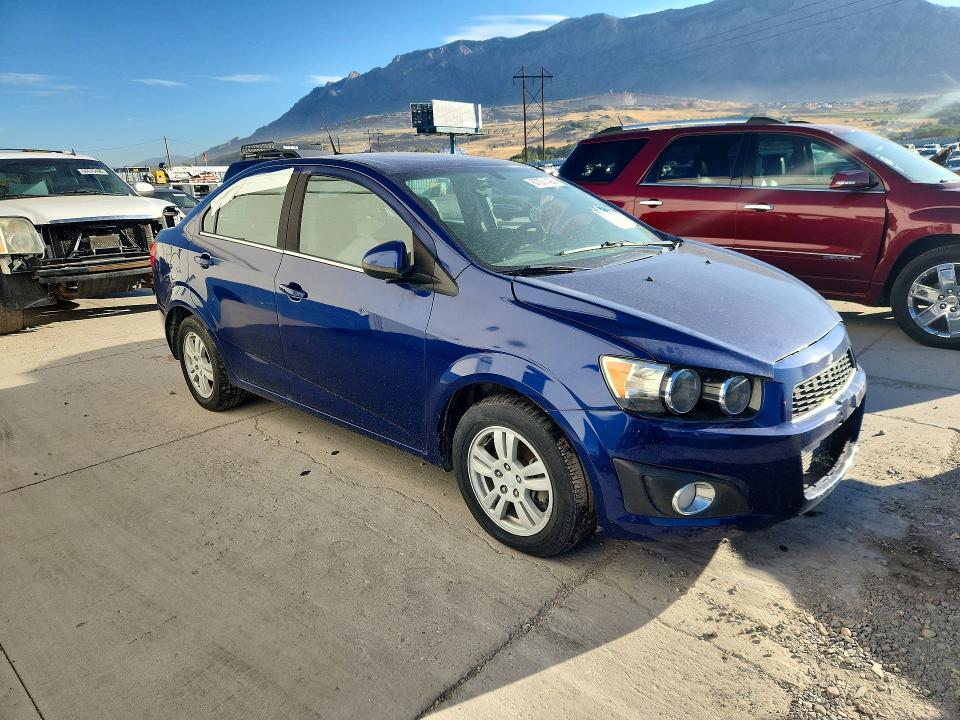 2014 Chevrolet Sonic მანქანა იყიდება აუქციონზე, vin: 1G1JC5SBXE4134076, აუქციონის ნომერი: 67031426