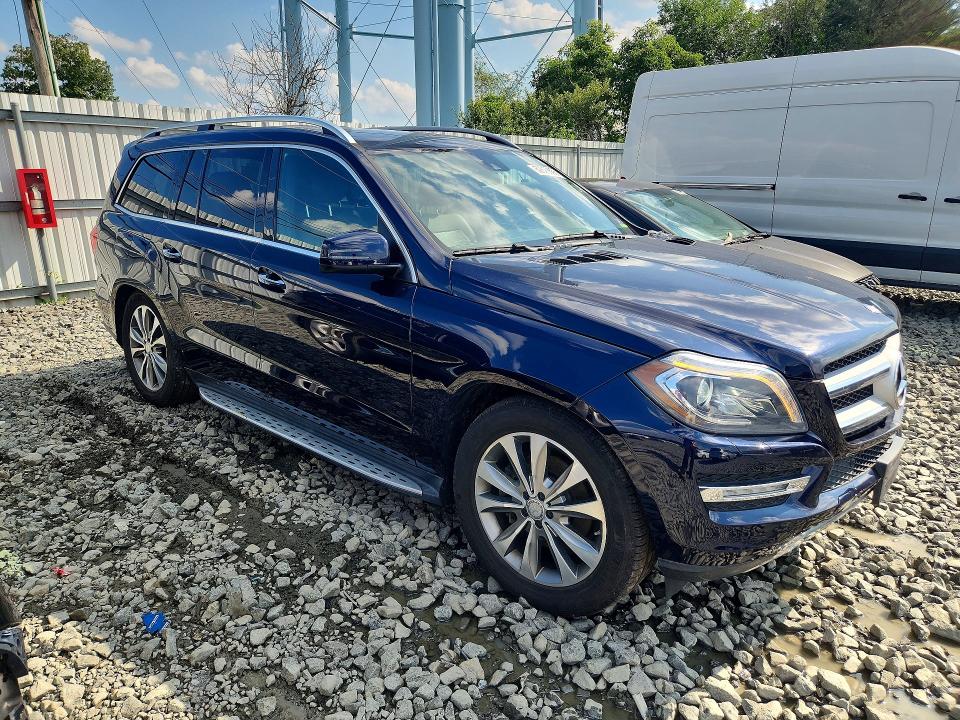 62876566 :رقم المزاد ، 4JGDF6EE3FA569561 vin ، 2015 Mercedes-benz Gl مزاد بيع