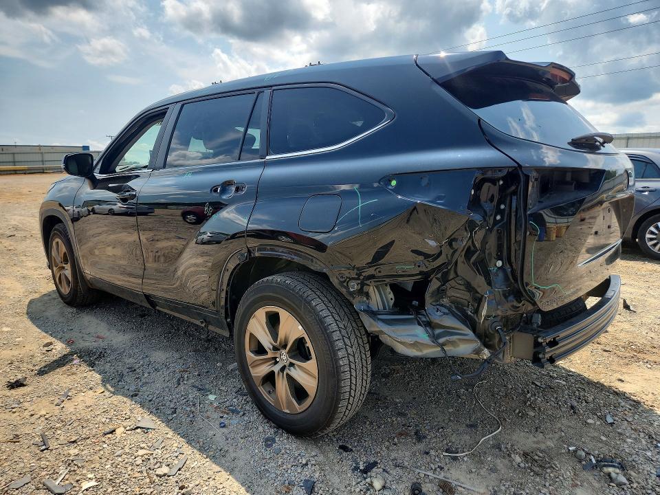 Продажа на аукционе авто 2023 Toyota Highlander, vin: 5TDABRCH8PS588273, номер лота: 64370676