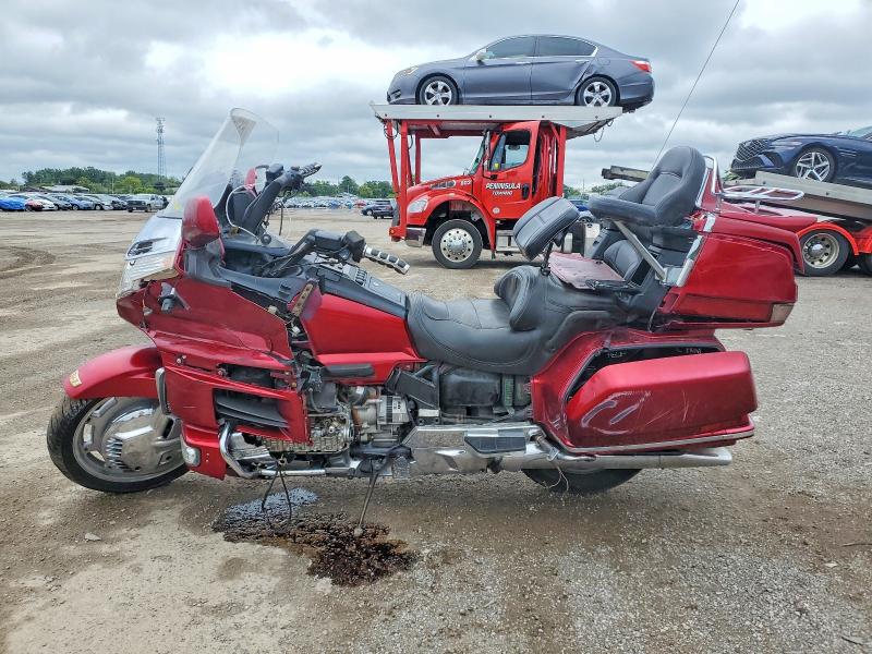 65712046 :رقم المزاد ، 1HFSC2227YA200072 vin ، 2000 Honda Gl1500 مزاد بيع