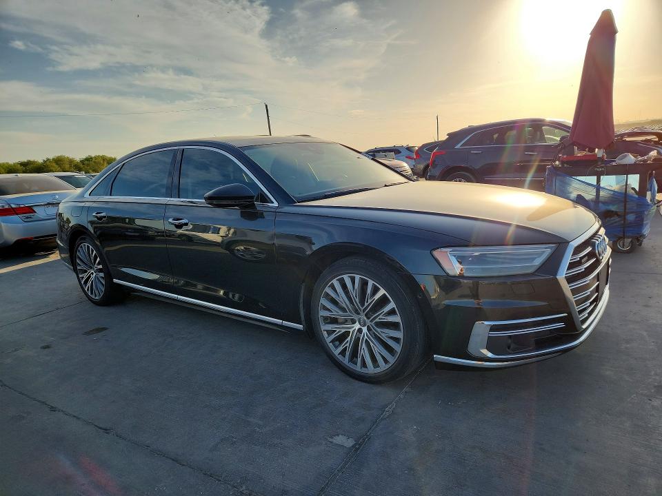 Продаж на аукціоні авто 2019 Audi A8, vin: WAU8DAF83KN015749, номер лоту: 65459176