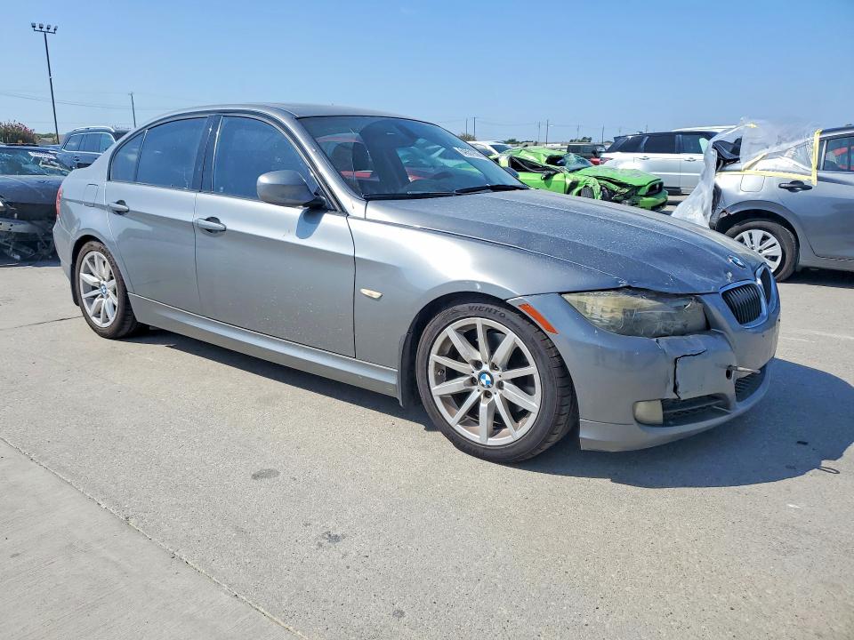 64551936 :رقم المزاد ، WBAPH7G51ANM52753 vin ، 2010 Bmw 328 مزاد بيع