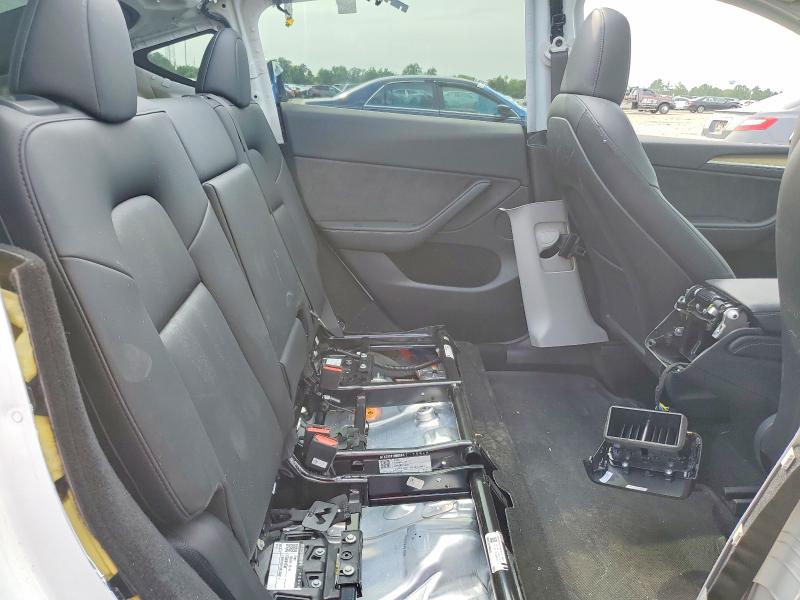 63917186 :رقم المزاد ، 7SAYGDEE4NA012476 vin ، 2022 Tesla Model Y مزاد بيع