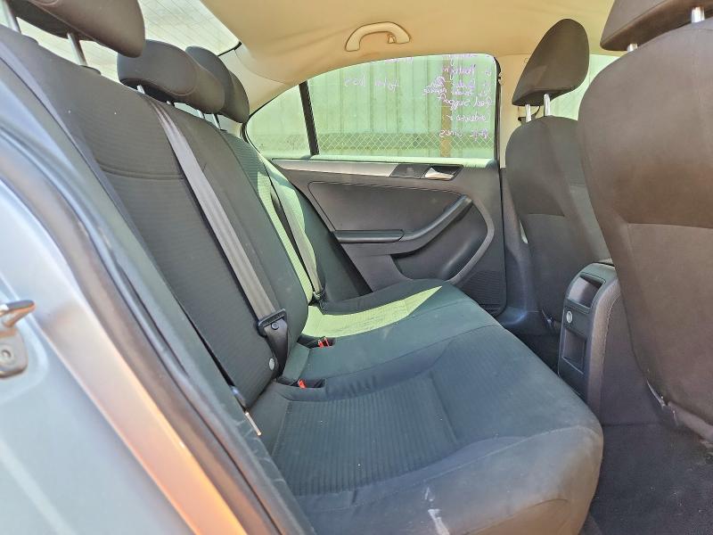 65305866 :رقم المزاد ، 3VWD17AJXFM239718 vin ، 2015 Volkswagen Jetta مزاد بيع