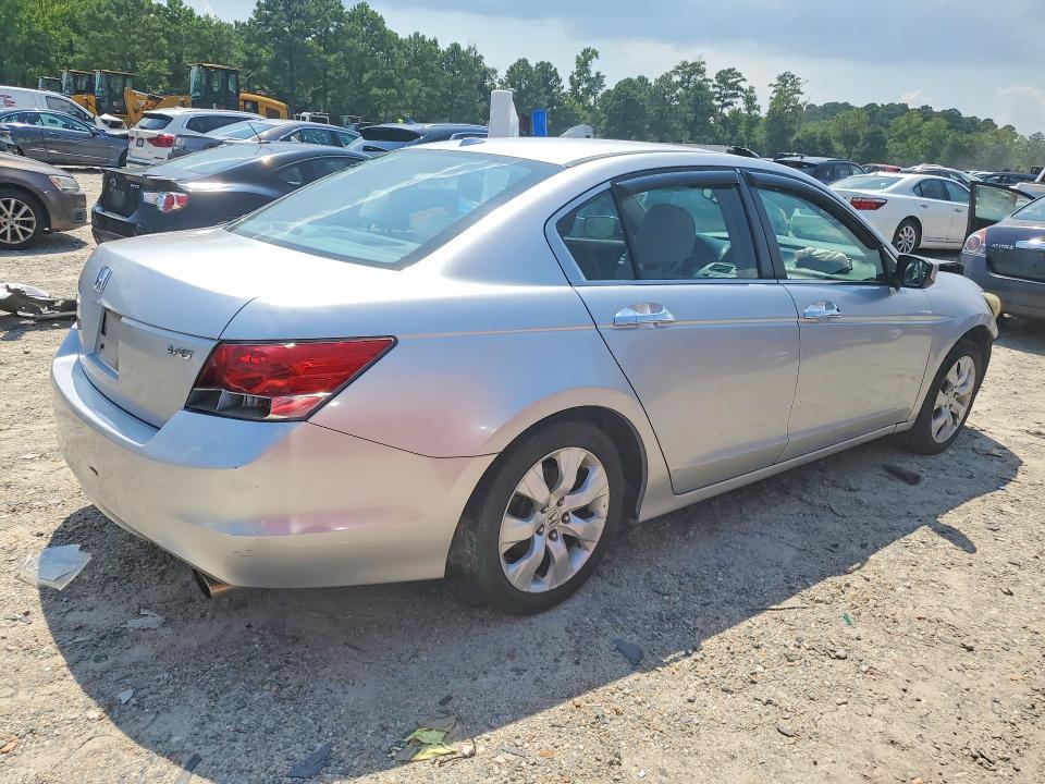 64450496 :رقم المزاد ، 1HGCP36858A027046 vin ، 2008 Honda Accord مزاد بيع