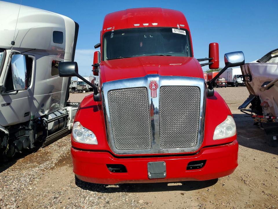 Продаж на аукціоні авто 2020 Kenworth Construction, vin: 1XKYD49X0LJ387876, номер лоту: 67135066