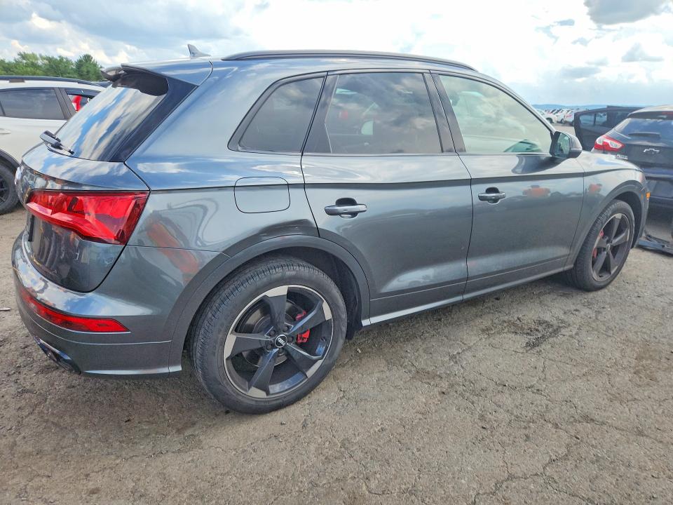 Продажа на аукционе авто 2019 Audi Sq5, vin: WA1B4AFY6K2040360, номер лота: 63833306