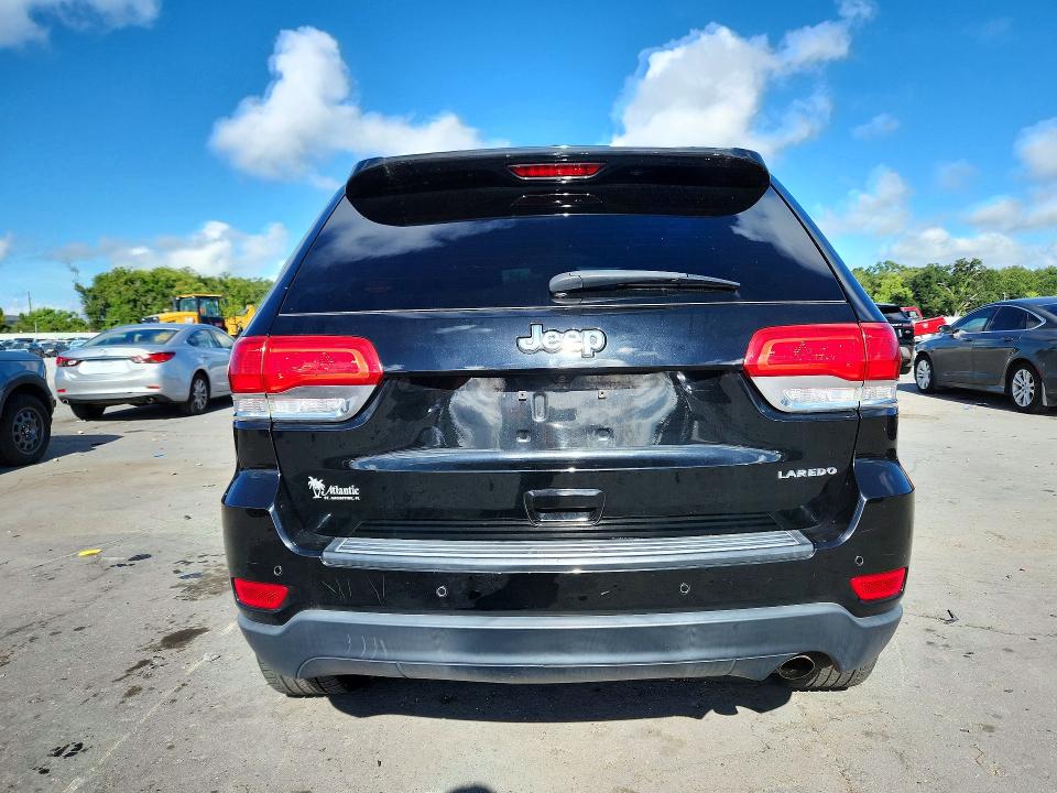 67202576 :رقم المزاد ، 1C4RJEAG2JC327268 vin ، 2018 Jeep Grand Cherokee مزاد بيع