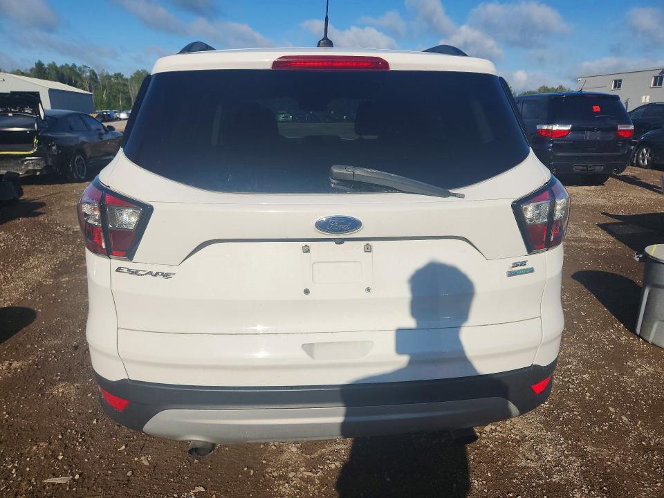 Продажа на аукционе авто 2017 Ford Escape, vin: 1FMCU0GD9HUC82648, номер лота: 65335536