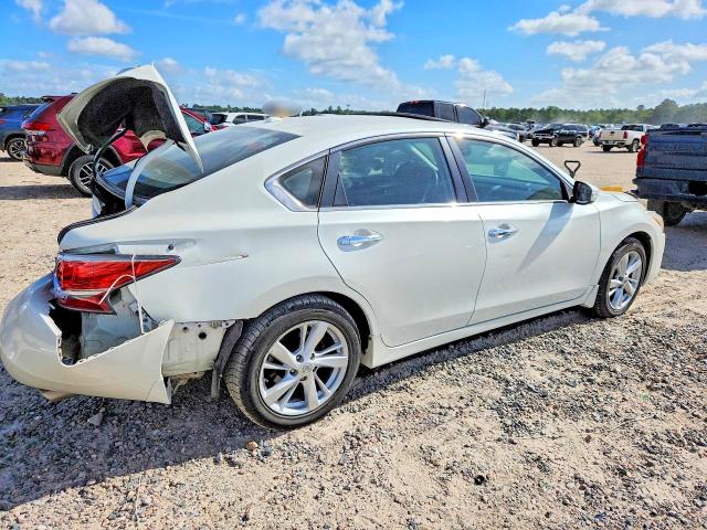 65325186 :رقم المزاد ، 1N4AL3AP5FC237346 vin ، 2015 Nissan Altima مزاد بيع