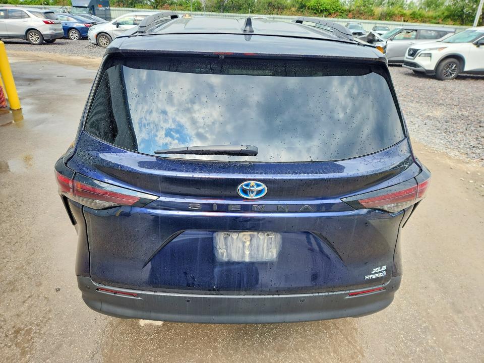 Продажа на аукционе авто 2024 Toyota Sienna, vin: 5TDYRKEC6RS206070, номер лота: 63994896