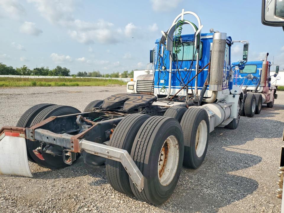 Auction sale of the 2002 International 9400i, vin: 2HSCNAMR92C043414, lot number: 65871316