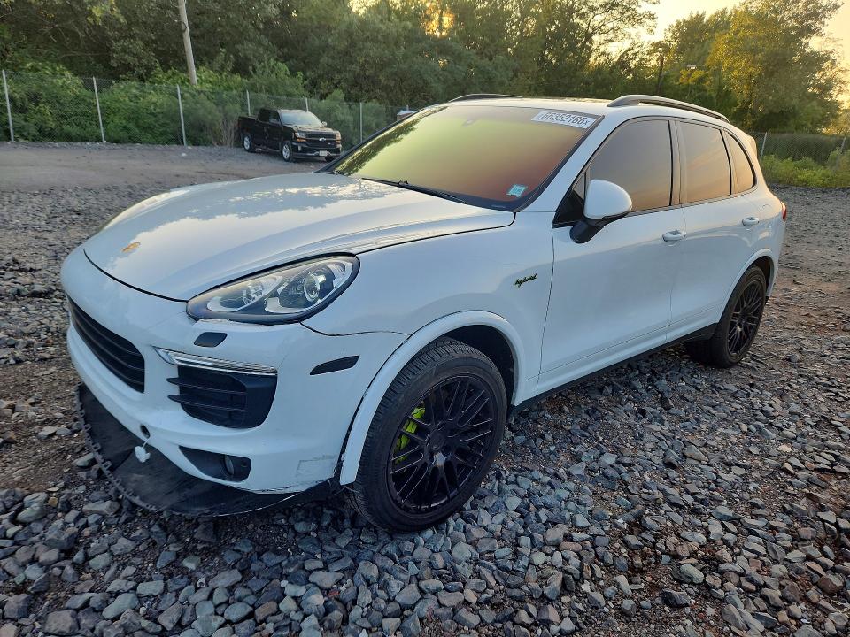 Продаж на аукціоні авто 2017 Porsche Cayenne, vin: WP1AE2A25HLA71480, номер лоту: 66352186