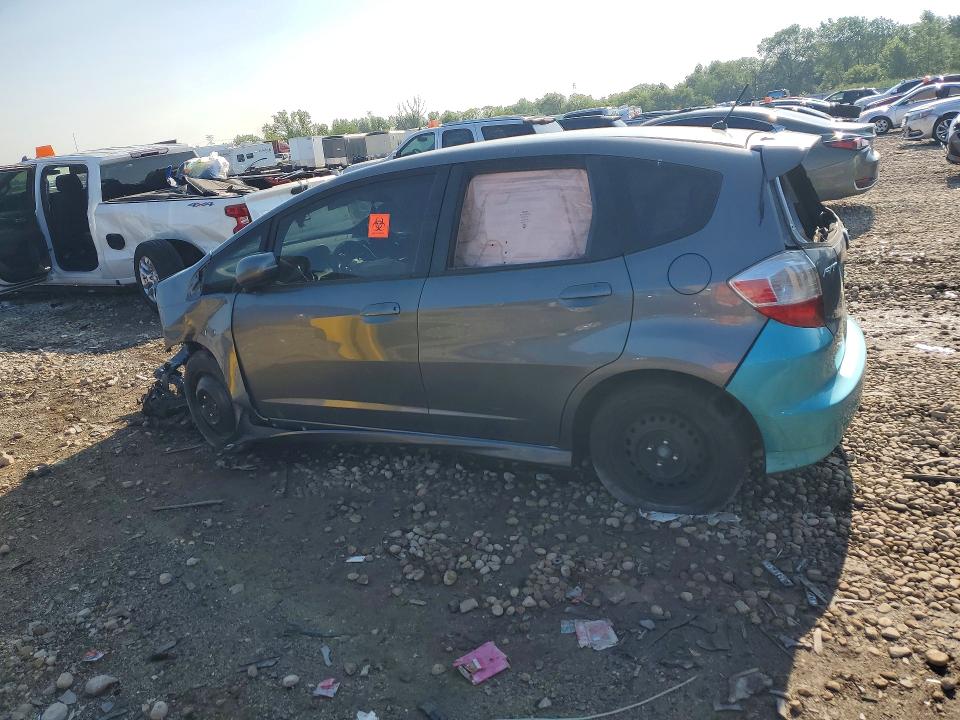 Продажа на аукционе авто 2013 Honda Fit, vin: JHMGE8H6XDC015695, номер лота: 63844616