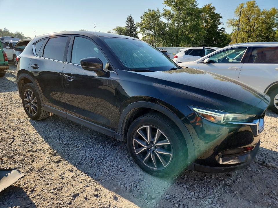 67063286 :رقم المزاد ، JM3KFBDL3H0137539 vin ، 2017 Mazda Cx-5 مزاد بيع