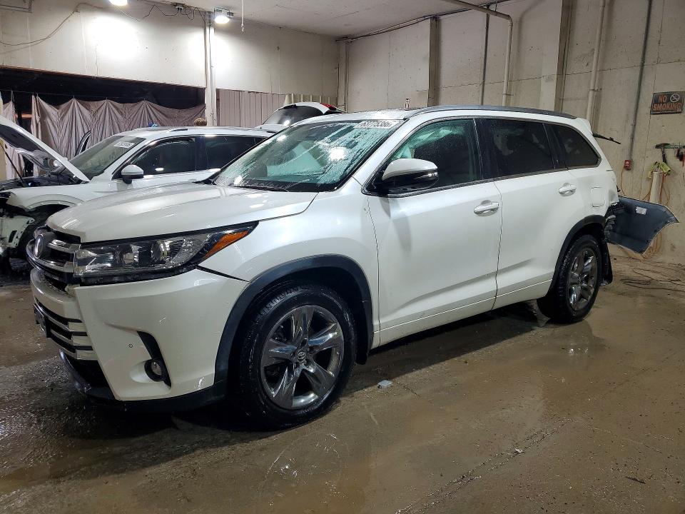 Auction sale of the 2019 Toyota Highlander, vin: 5TDDZRFHXKS971029, lot number: 63775386