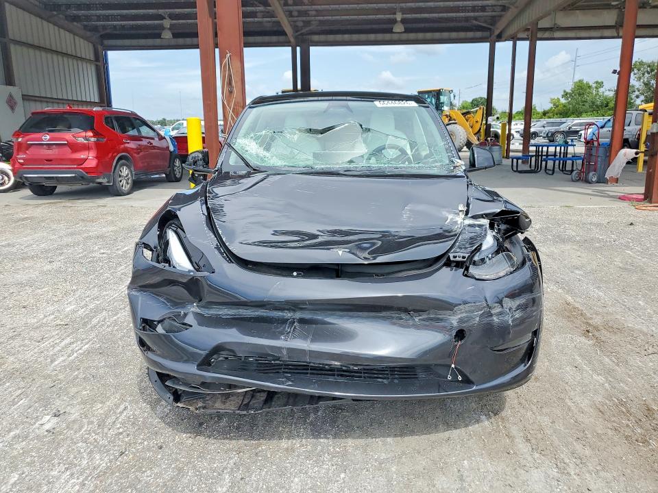 2024 Tesla Model Y მანქანა იყიდება აუქციონზე, vin: 7SAYGDED9RF163555, აუქციონის ნომერი: 66446826