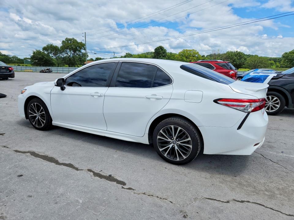 Aukcja sprzedaży 2018 Toyota Camry, vin: 4T1B11HKXJU017721, numer aukcji: 62231356