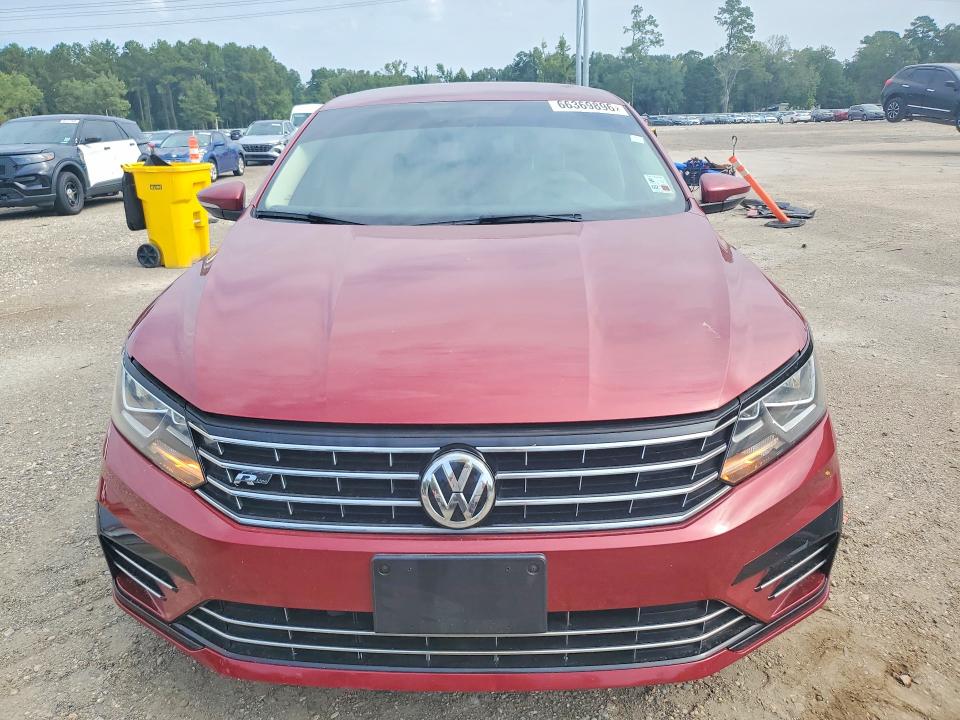 66369896 :رقم المزاد ، 1VWDT7A30HC033498 vin ، 2017 Volkswagen Passat مزاد بيع