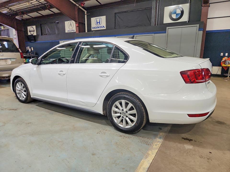 Продаж на аукціоні авто 2014 Volkswagen Jetta, vin: 3VW637AJ2EM265313, номер лоту: 64412336
