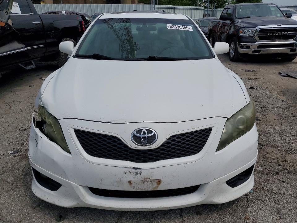 63896446 :رقم المزاد ، 4T1BF3EK6BU719733 vin ، 2011 Toyota Camry مزاد بيع