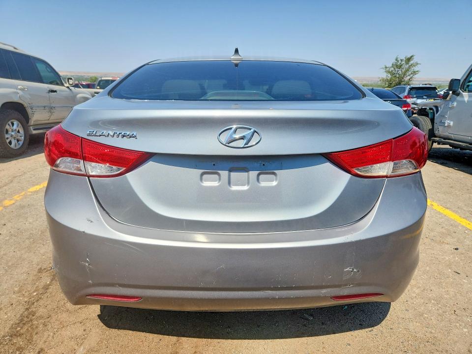 63447826 :رقم المزاد ، KMHDH4AE4BU107796 vin ، 2011 Hyundai Elantra مزاد بيع
