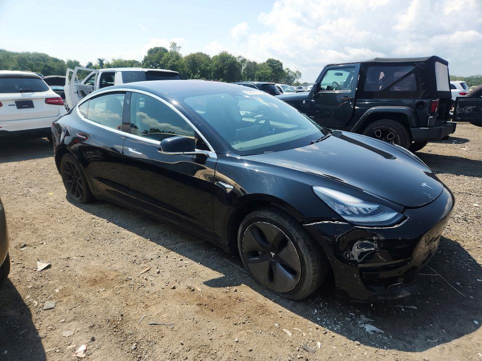 Продажа на аукционе авто 2018 Tesla Model 3, vin: 5YJ3E1EA1JF075895, номер лота: 64247016