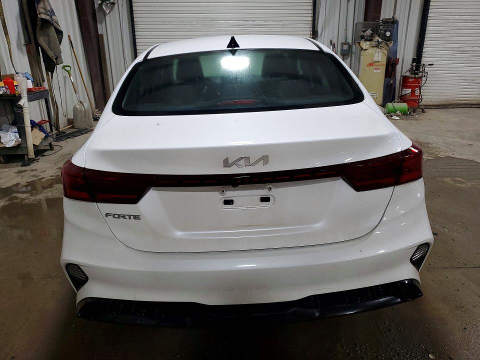 63565896 :رقم المزاد ، 3KPF24ADXRE835573 vin ، 2024 Kia Forte مزاد بيع