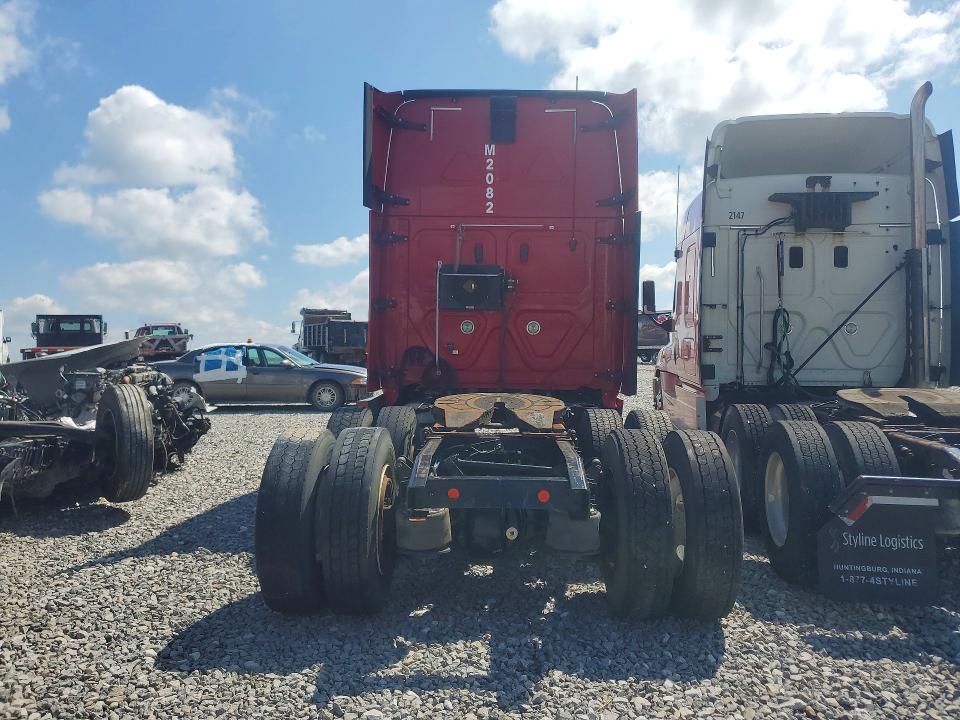 Продаж на аукціоні авто 2018 Freightliner Cascadia 125, vin: 3AKJGLDV9JSJT7295, номер лоту: 62995636