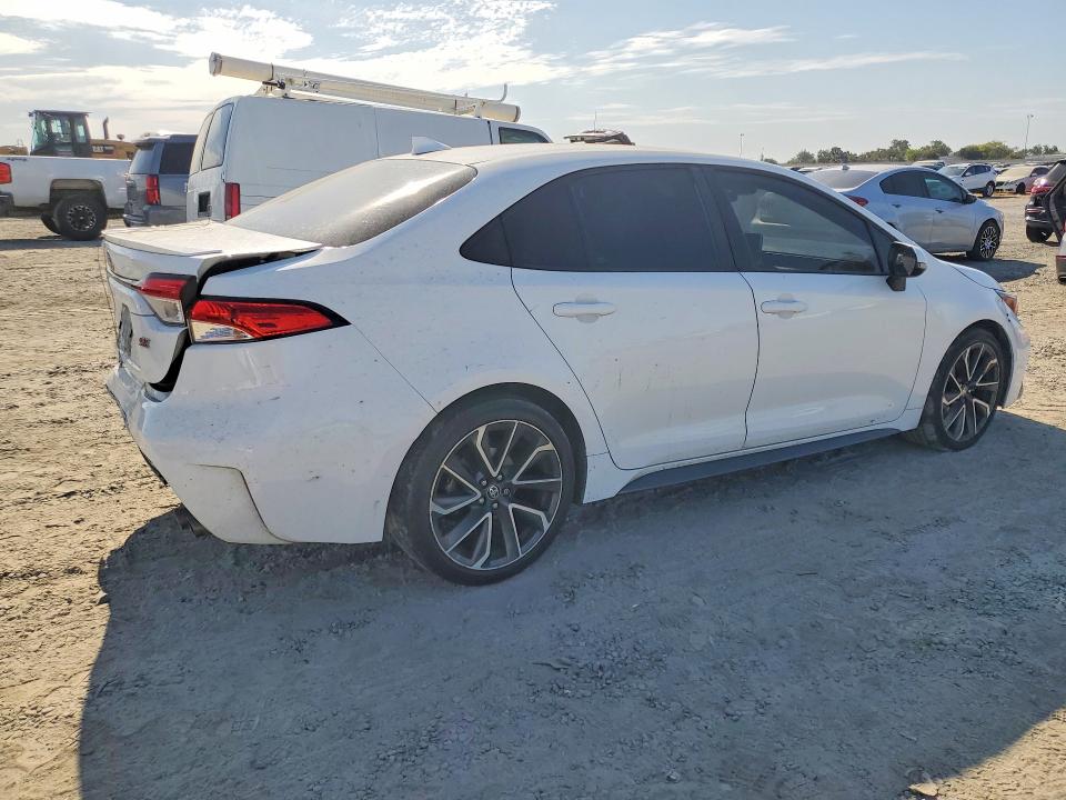 64091776 :رقم المزاد ، 5YFS4RCE5LP057586 vin ، 2020 Toyota Corolla مزاد بيع