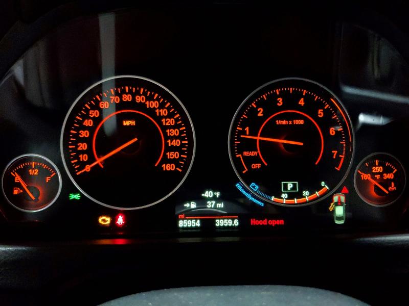 64219206 :رقم المزاد ، WBA8E3G54GNT75892 vin ، 2016 Bmw 328 مزاد بيع