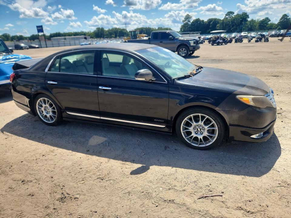 64375056 :رقم المزاد ، 4T1BK3DB7BU410172 vin ، 2011 Toyota Avalon مزاد بيع