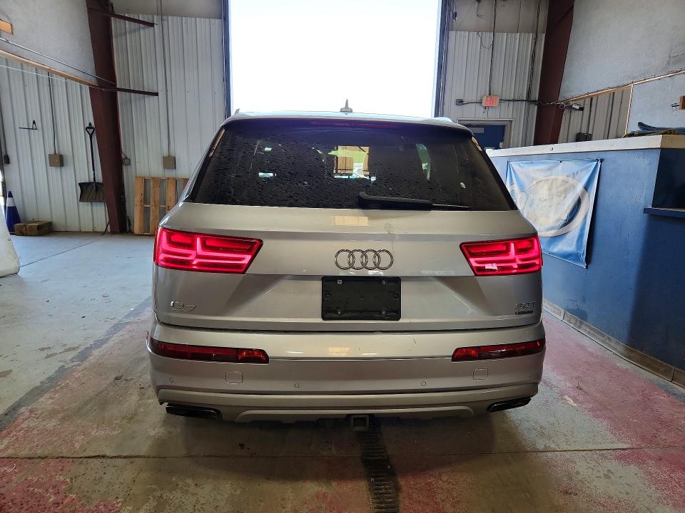 65568286 :رقم المزاد ، WA1VAAF72JD043708 vin ، 2018 Audi Q7 مزاد بيع