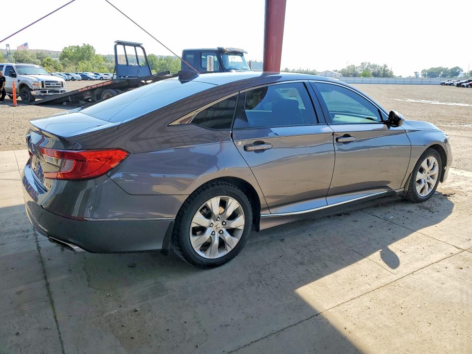 66077606 :رقم المزاد ، 1HGCV2F54JA039040 vin ، 2018 Honda Accord مزاد بيع
